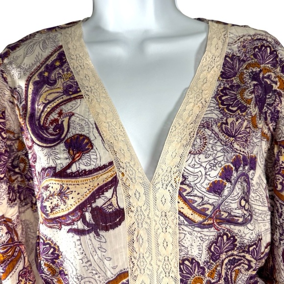 Band of the Free Paisley V-Neck Blouse - Purple and Cream Size Medium - Picture 2 of 5
